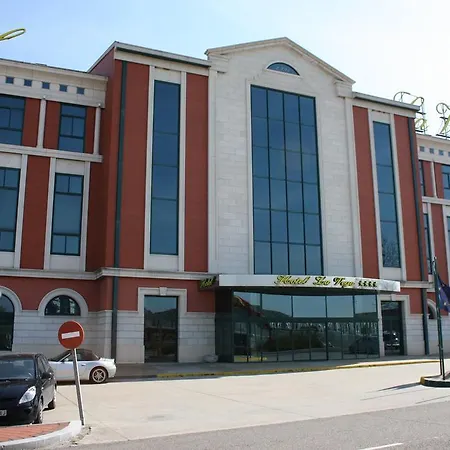 La Vega Hotel