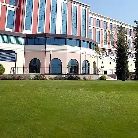 La Vega 4*