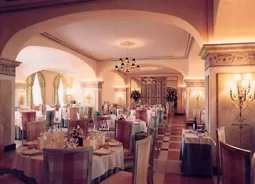 La Vega 4*